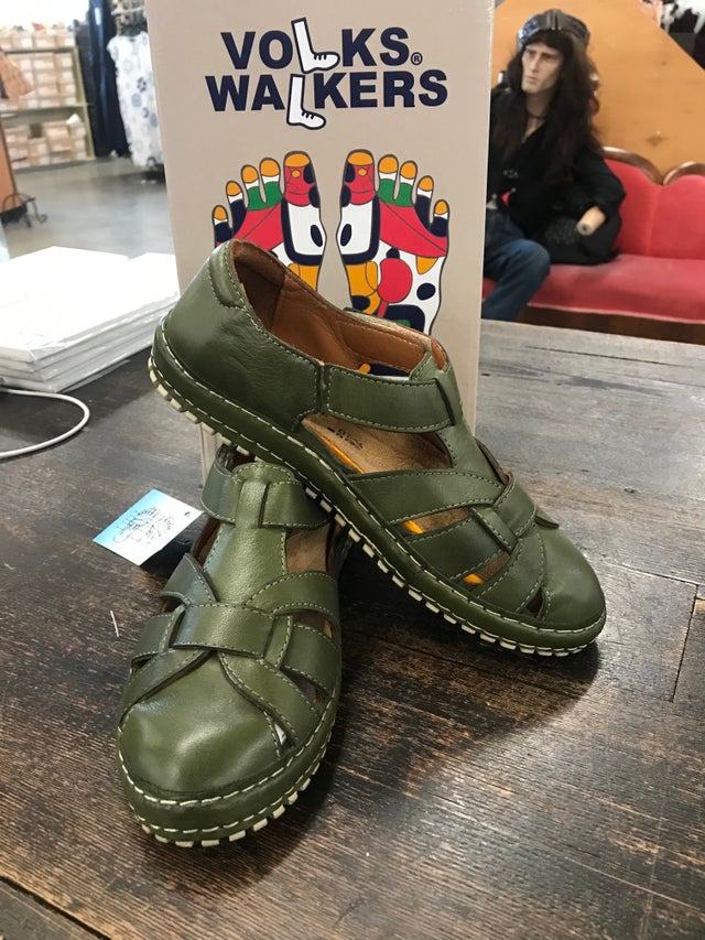 Womens volks walkers outlet