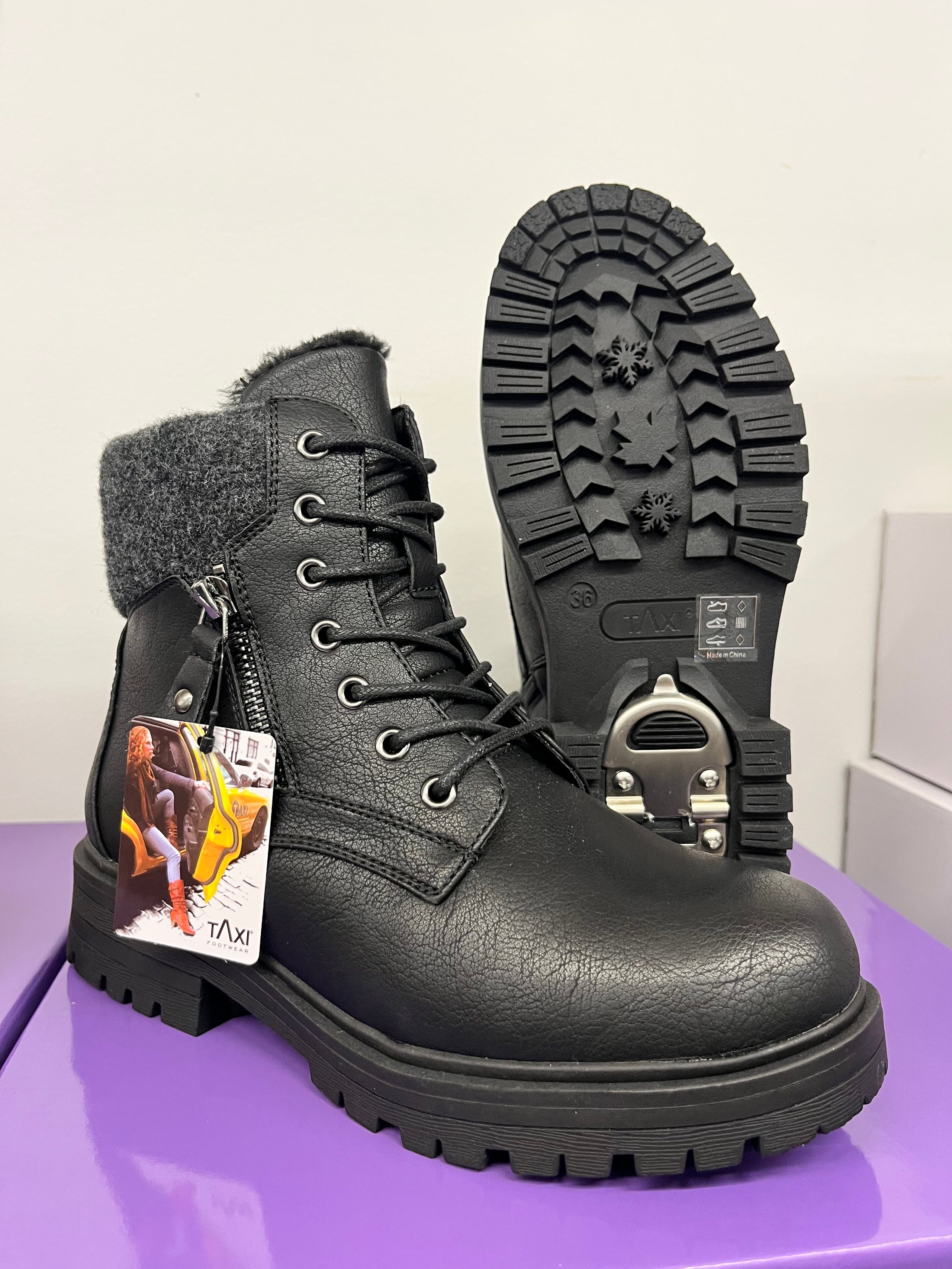 Taxi footwear outlet